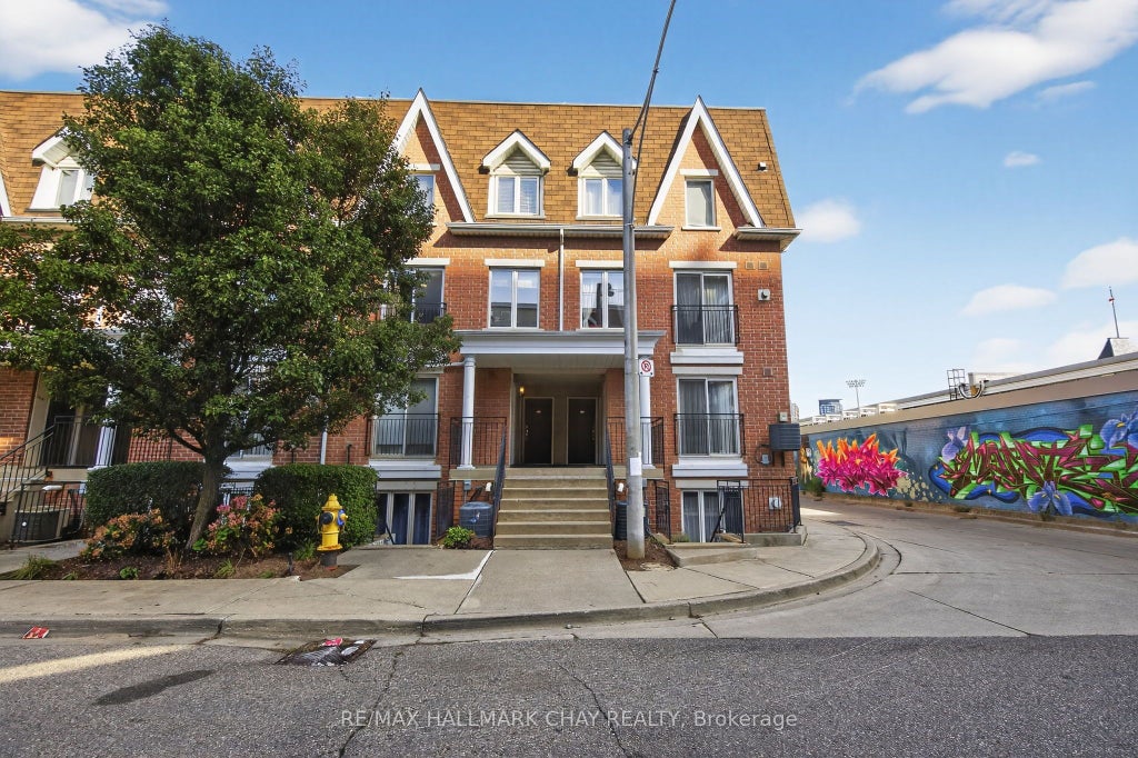 15 Laidlaw Street 606, Toronto W01