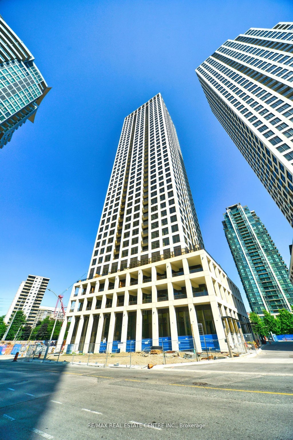 30 Elm Drive W 208, Mississauga