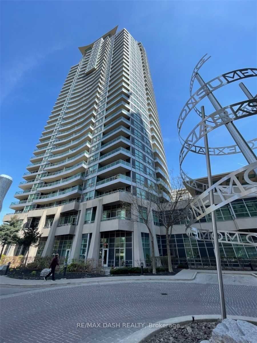 1 Elm Drive W 308, Mississauga