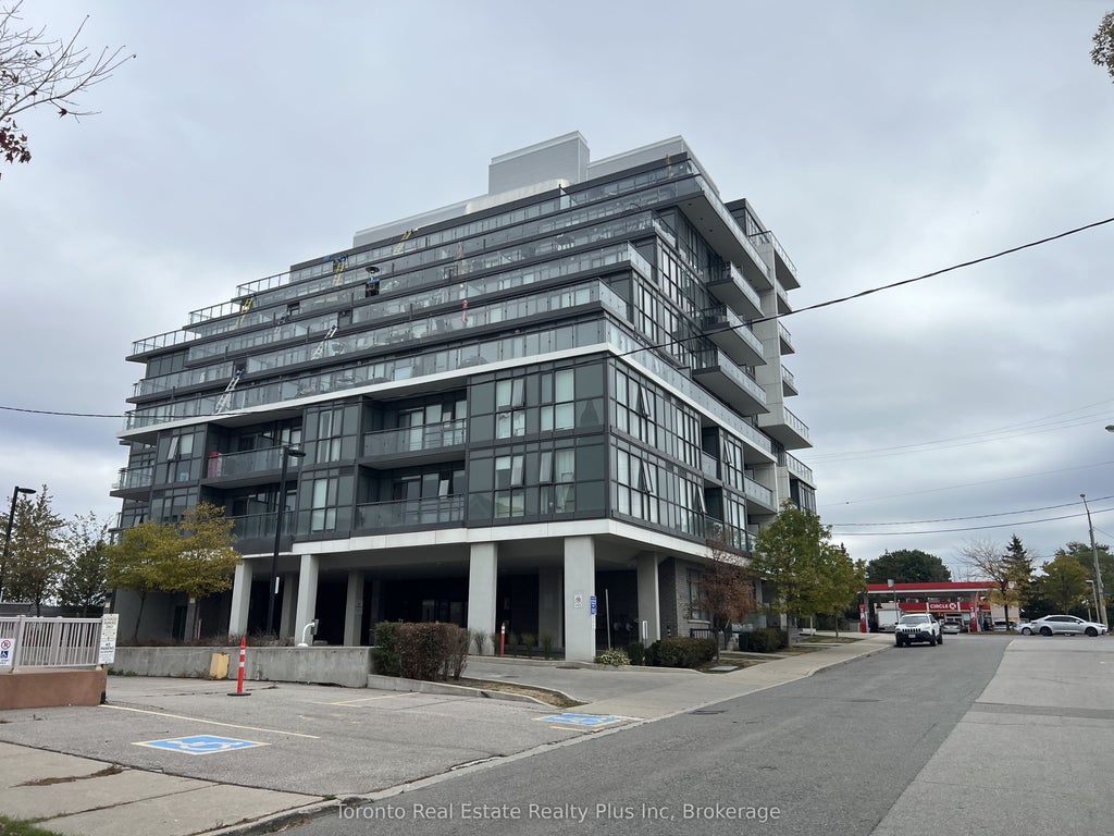 16 Mcadams Avenue 803, Toronto W04