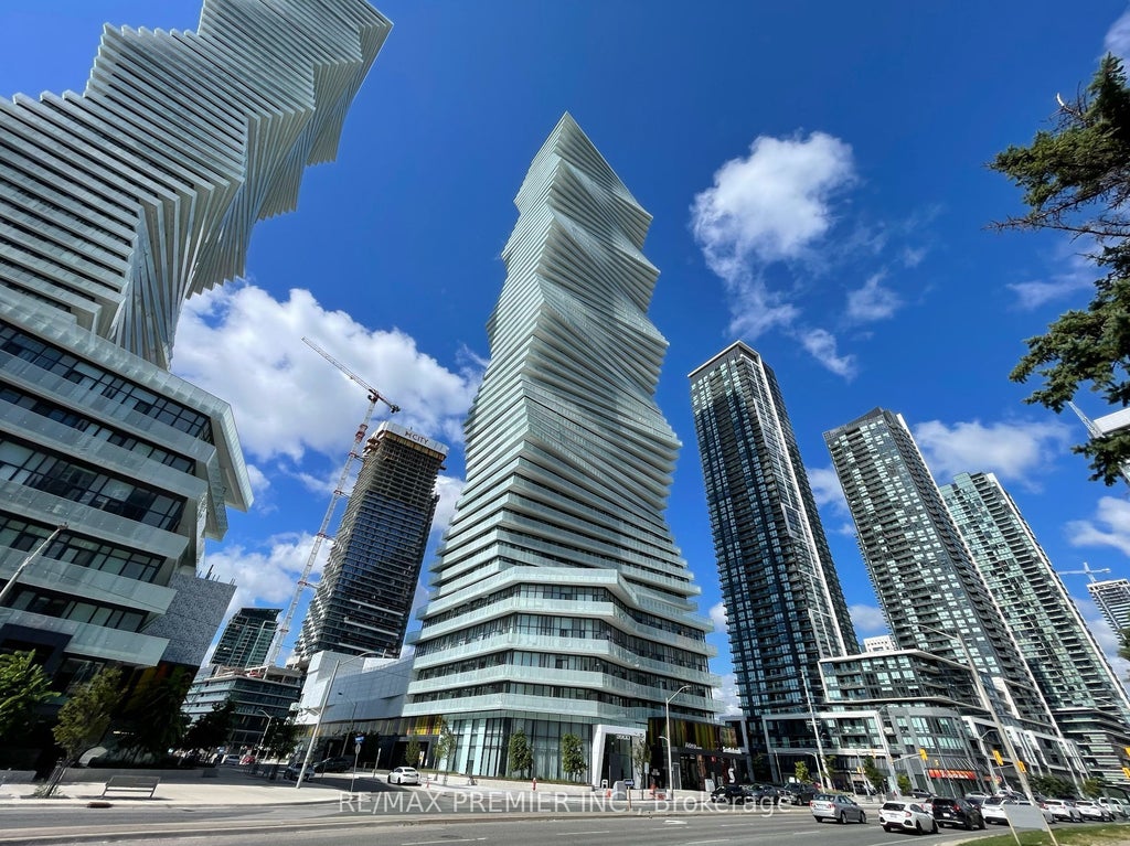 3900 Confederation Parkway 3407, Mississauga