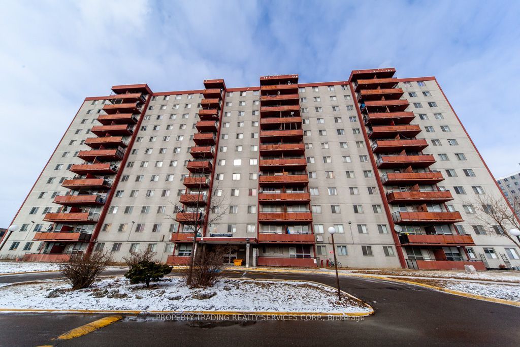 50 Lotherton Pathway 402, Toronto W04