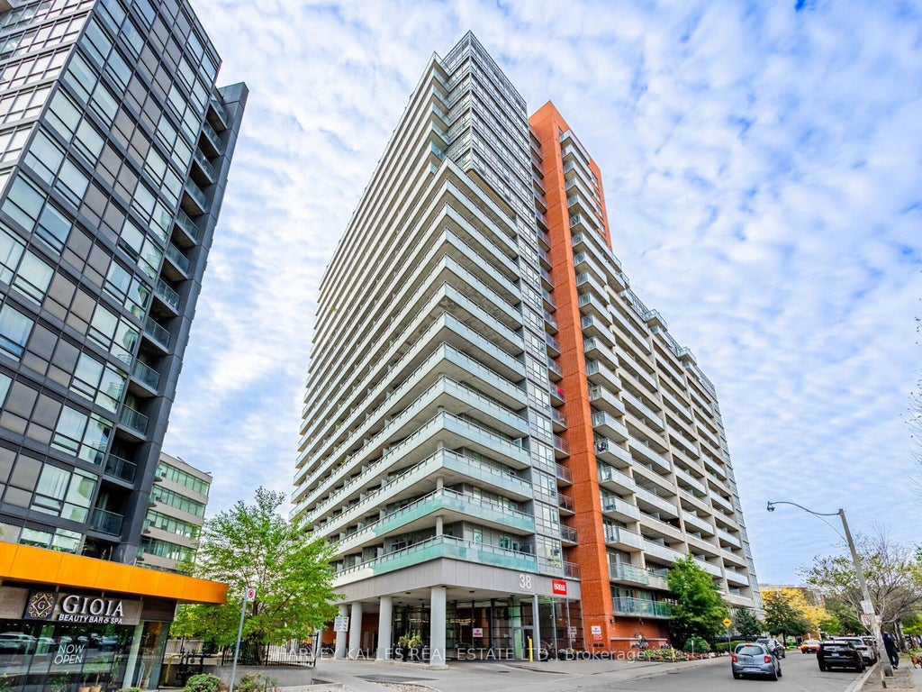 38 Joe Shuster Way 703, Toronto W01