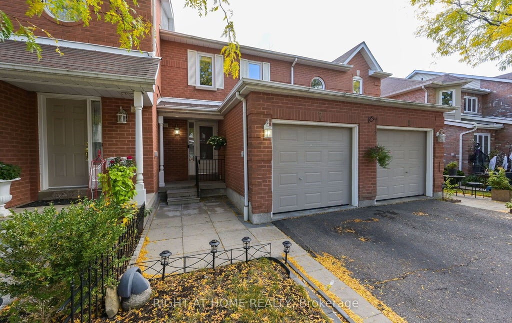 6050 Bidwell Trail 7, Mississauga