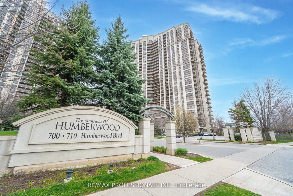 700 Humberwood Boulevard Ph21, Toronto W10