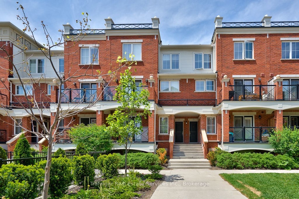 39 Hays Boulevard 12, Oakville