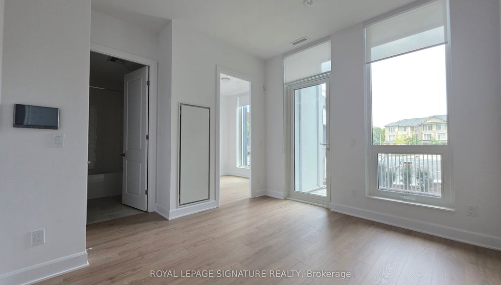 3240 William Coltson Avenue 101, Oakville