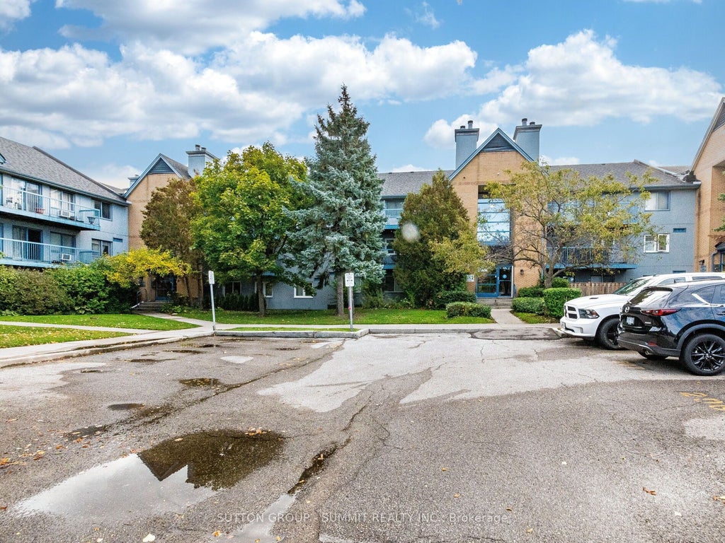 95 Trailwood Drive 811, Mississauga