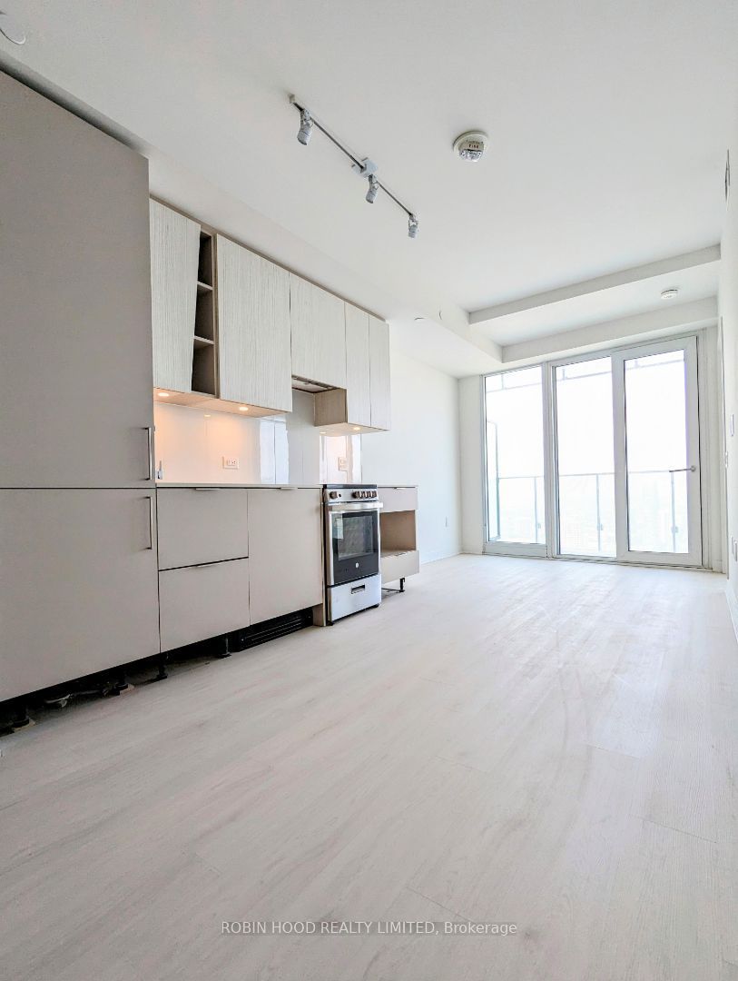 3900 Confederation Parkway 4612, Mississauga