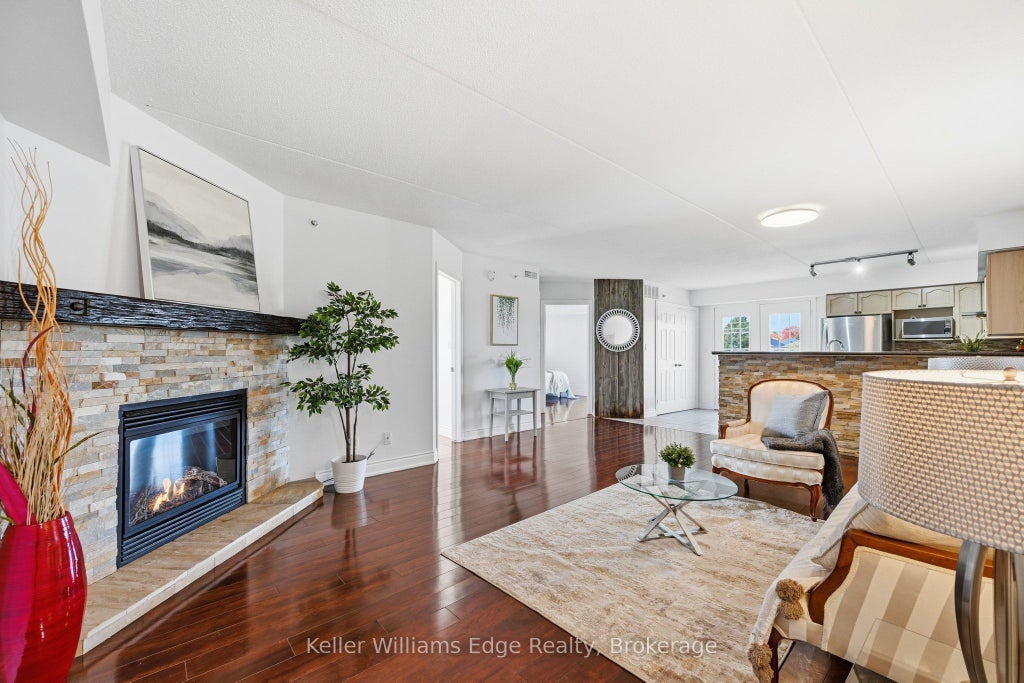 1480 Bishops Gate Gate 315, Oakville