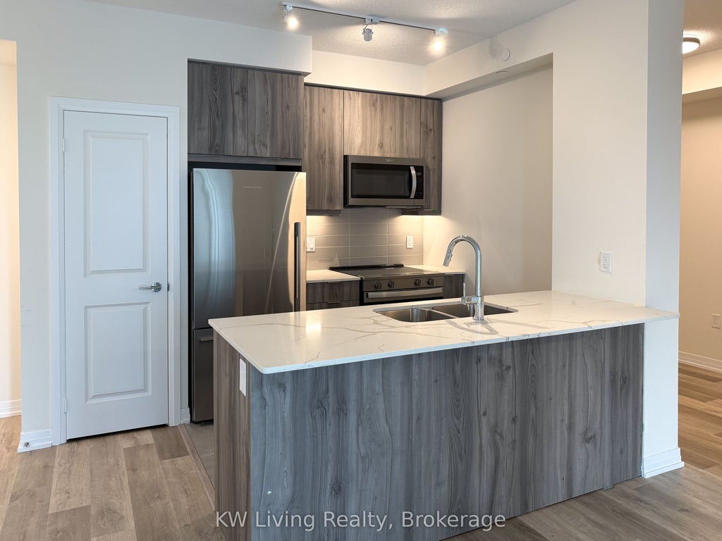 15 Watergarden Drive 2705, Mississauga