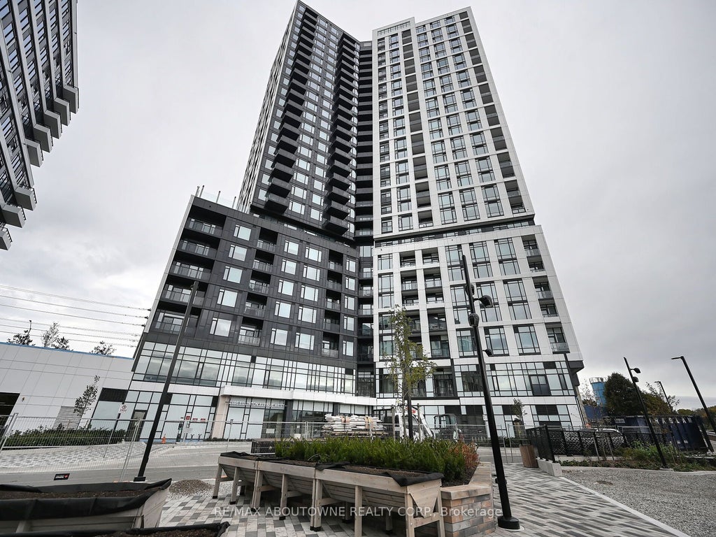 1495 Eglinton Avenue W 704, Mississauga