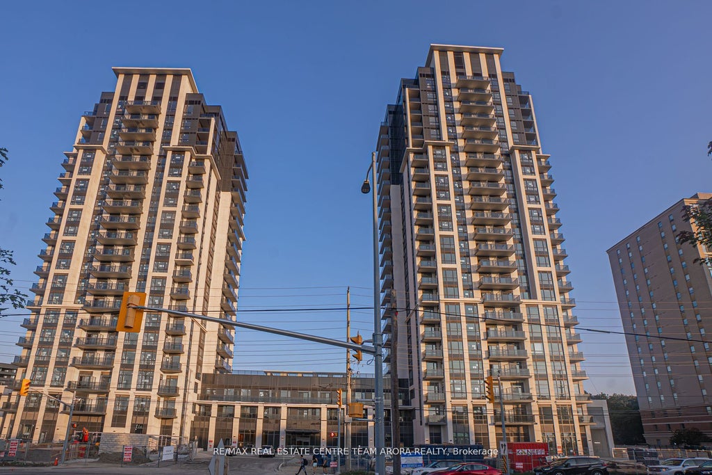 202 Burnhamthorpe Road E 603, Mississauga