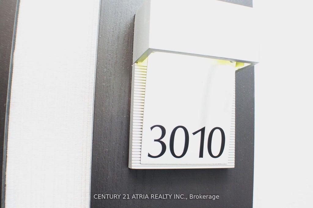 80 Absolute Avenue 3010, Mississauga