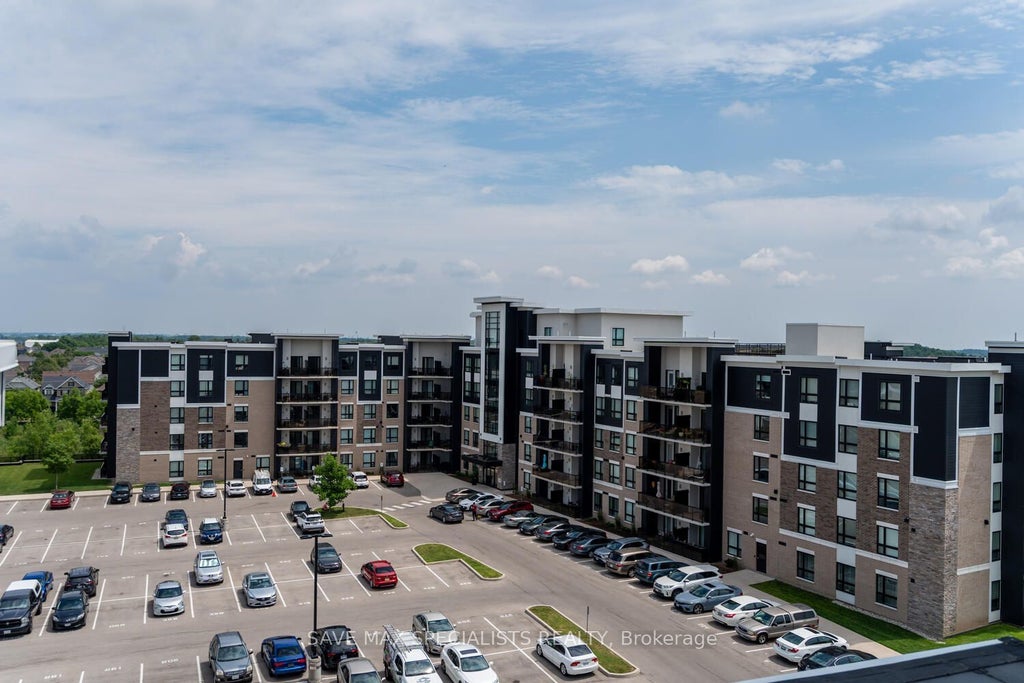 640 Sauve Street 422, Milton