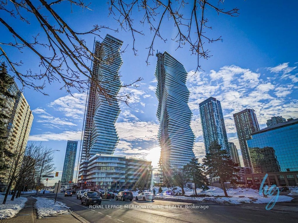 3900 Confederation Parkway 702, Mississauga