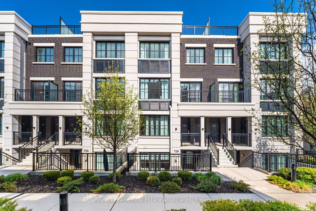 665 Cricklewood Drive 728, Mississauga