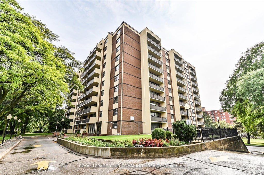 5 Frith Road 206, Toronto W05