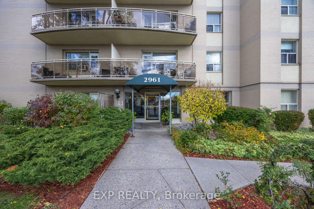 2961 Dufferin Street 403, Toronto W04