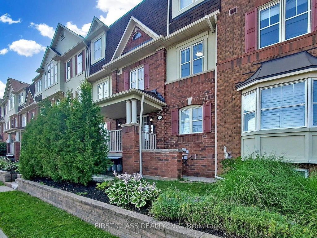 595 Dundas Street W 2, Mississauga