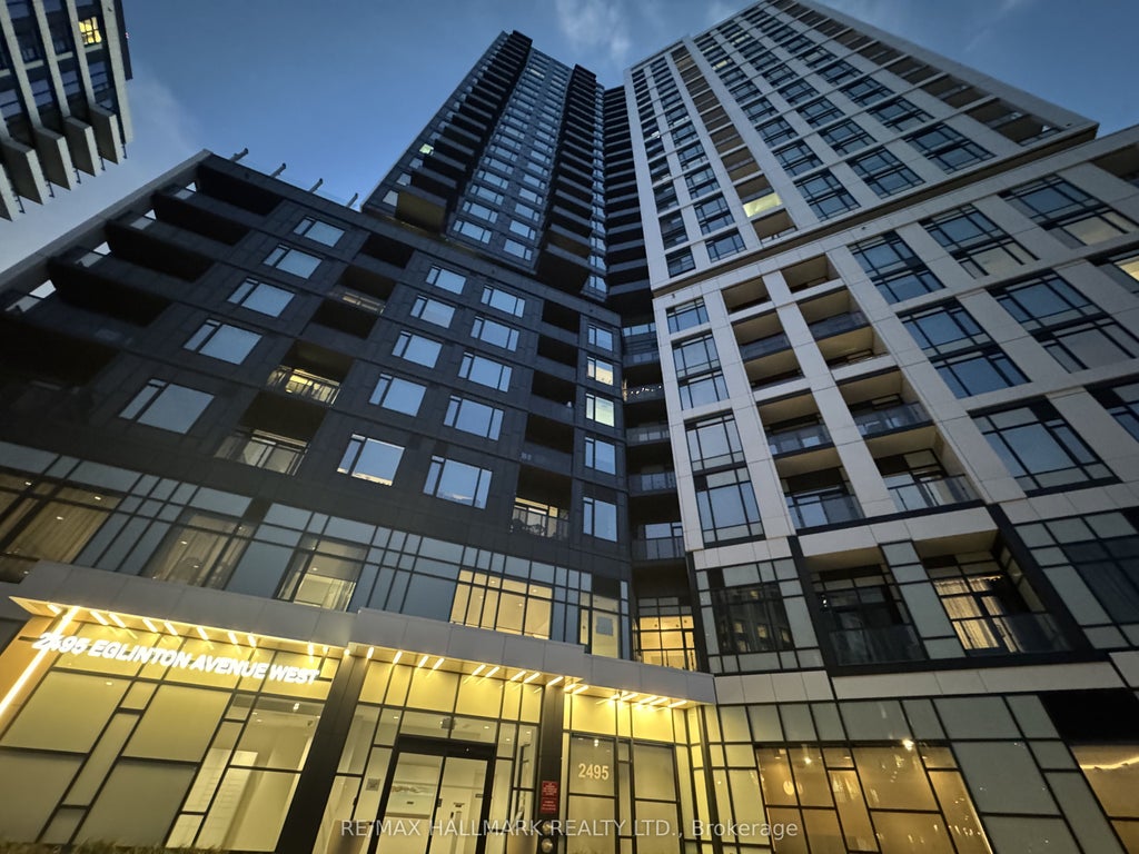 2495 Eglinton Avenue W 1404, Mississauga