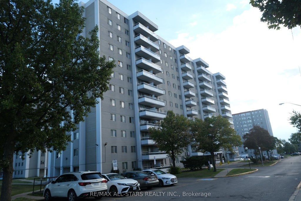 200 Lotherton Pathway 109, Toronto W04