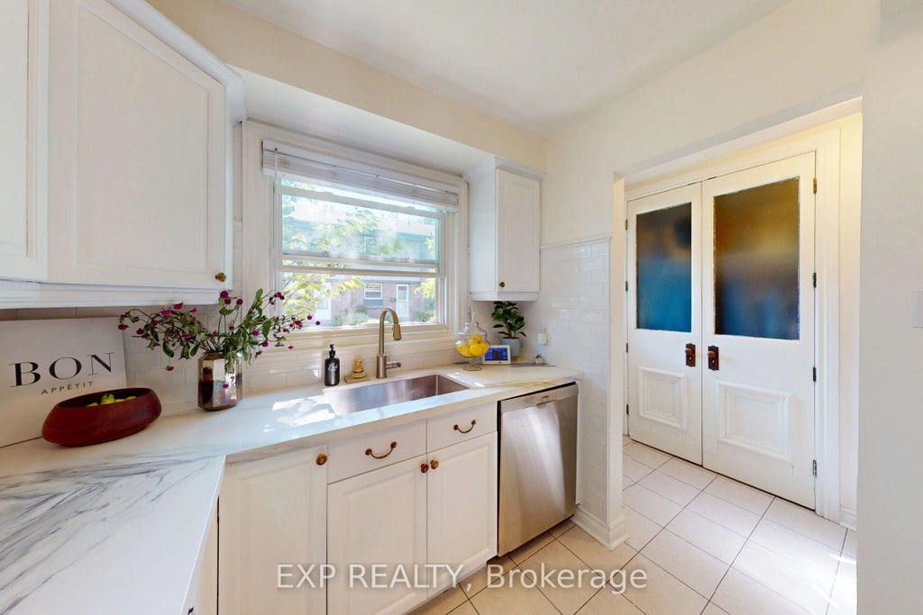 6699 Falconer Drive 28, Mississauga