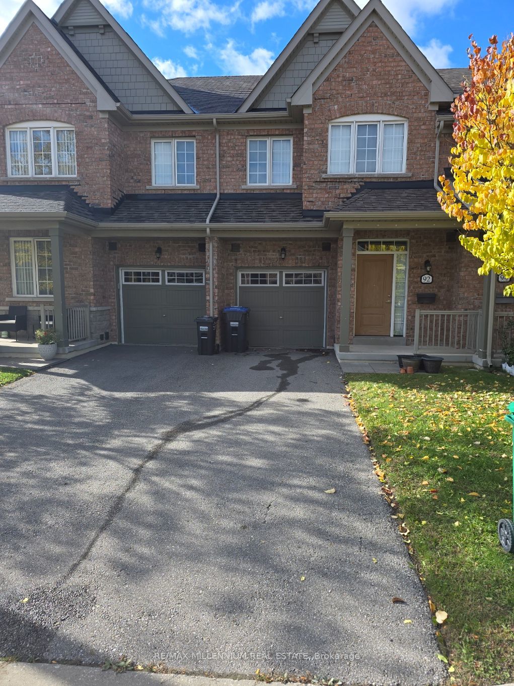 92 Honeyview Trail, Brampton