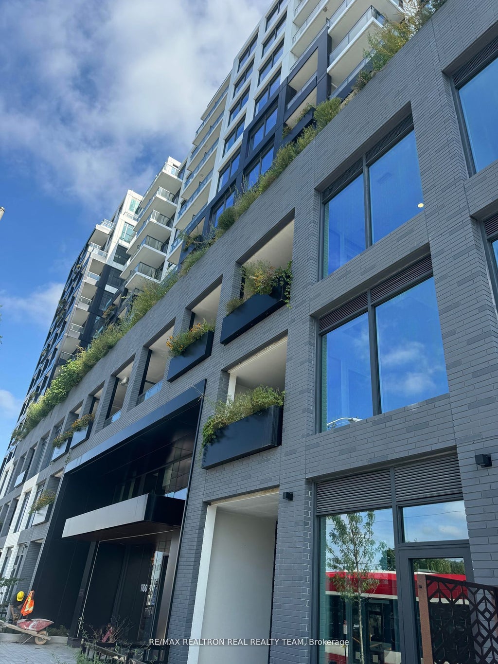 1100 Sheppard Avenue W 325, Toronto W05