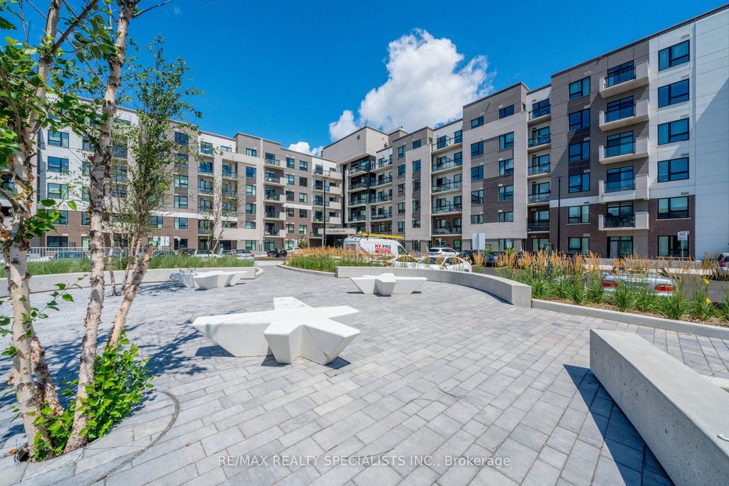 1105 Leger Way 624, Milton