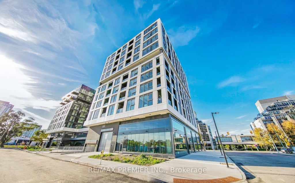 1037 The Queensway N/a 514, Toronto W08