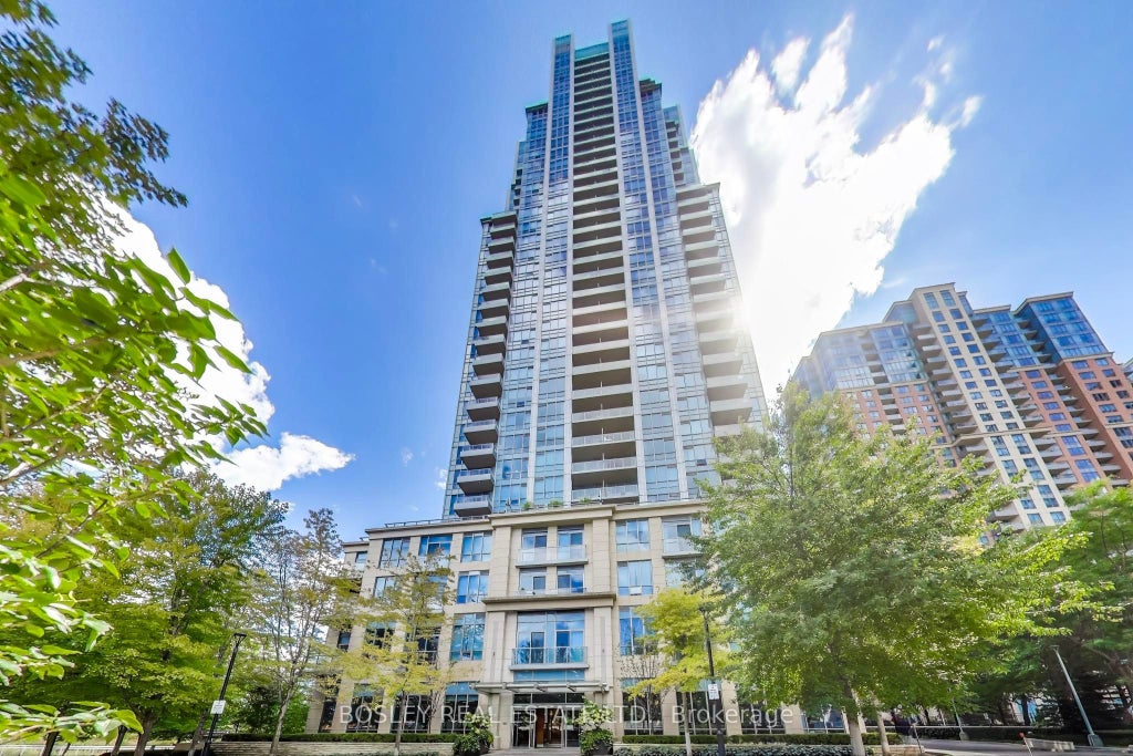 15 Viking Lane 3402, Toronto W08