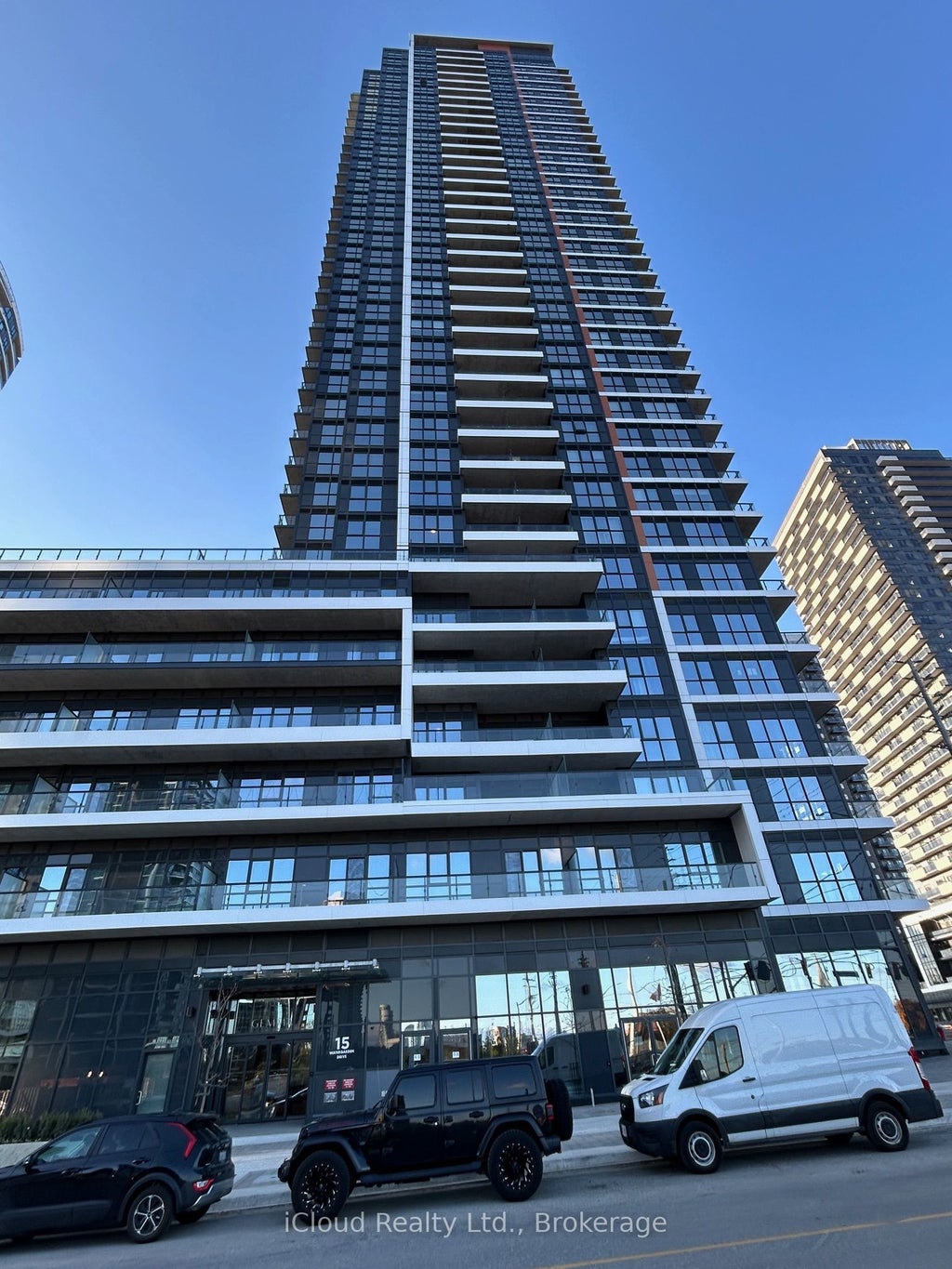 15 Watergarden Drive 2002, Mississauga