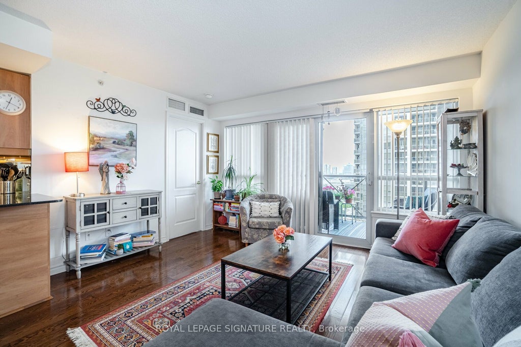 350 Princess Royal Drive 1508, Mississauga