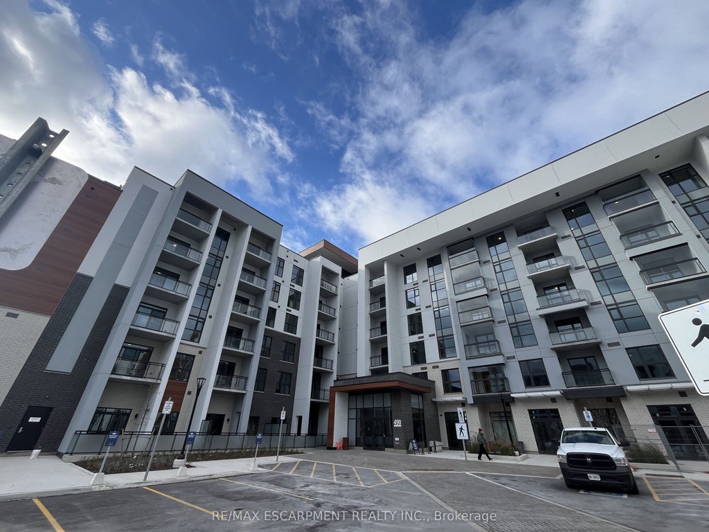 490 Gordon Krantz Avenue 222, Milton