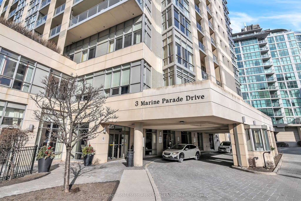 3 Marine Parade Drive 1707, Toronto W06