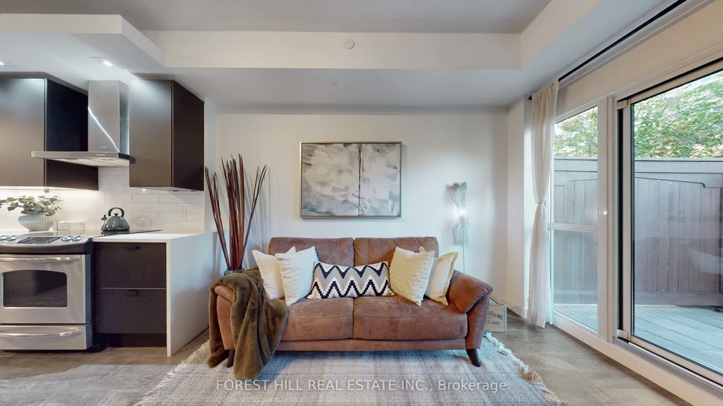 165 Legion Road N 434, Toronto W06