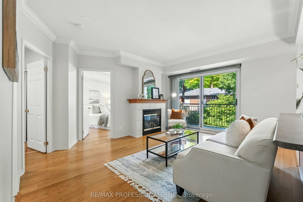 24 Chapel Street 206, Halton Hills