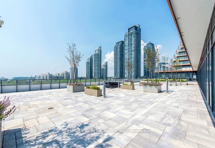 30 Shore Breeze Drive 3513, Toronto W06