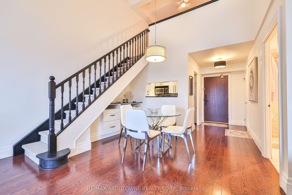 185 Robinson Street 404, Oakville