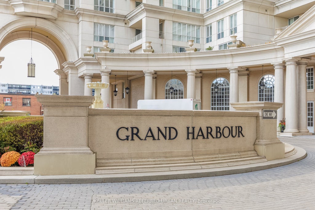 2287 Lake Shore Boulevard 906, Toronto W06