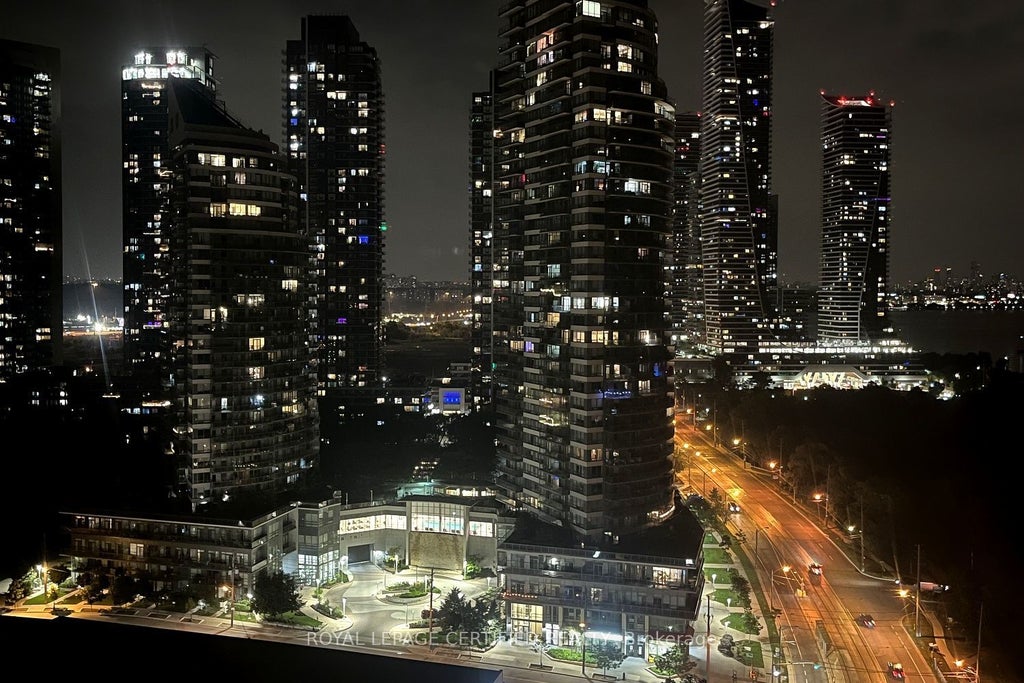 2269 Lake Shore Boulevard W 2302, Toronto W06