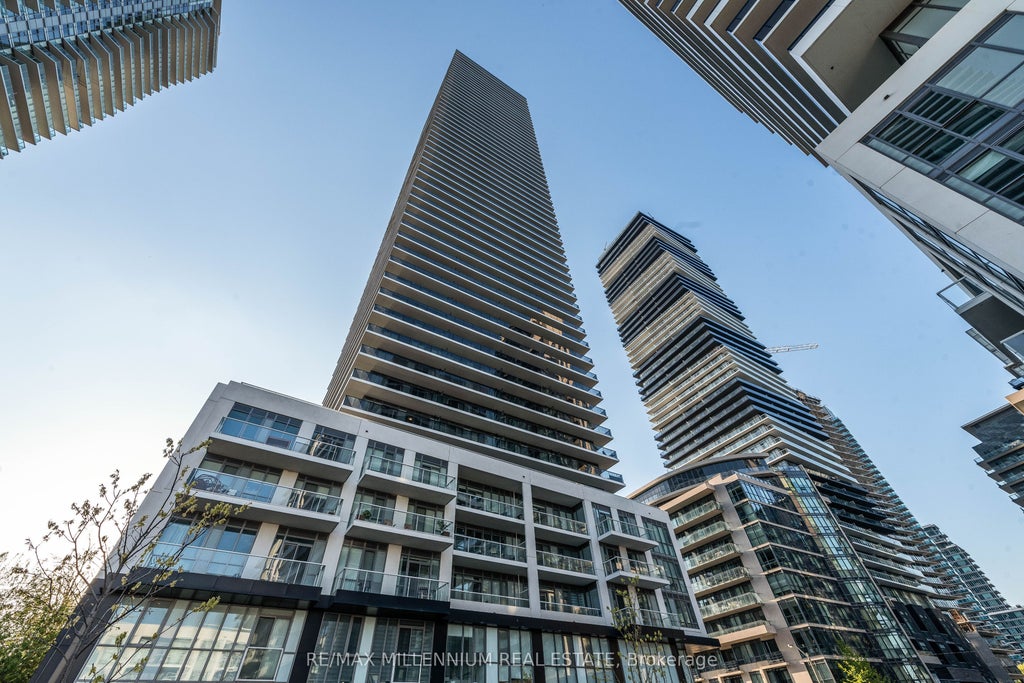 70 Annie Craig Drive 4801, Toronto W06