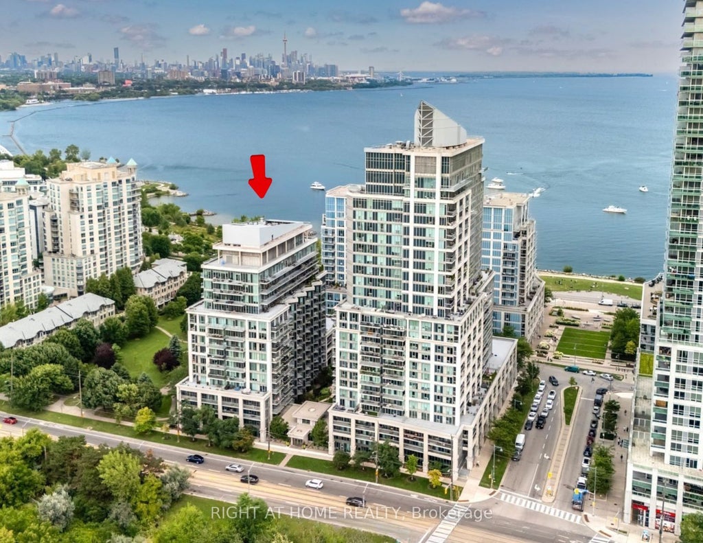 2119 Lake Shore Boulevard W 109, Toronto W06