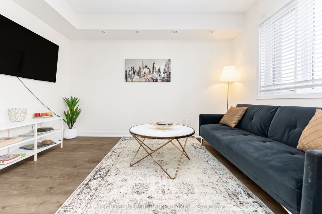 1127 Cooke Boulevard E 508, Burlington