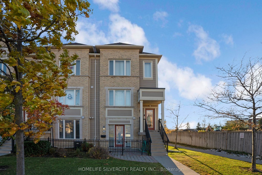 60 Fairwood Circle 38, Brampton