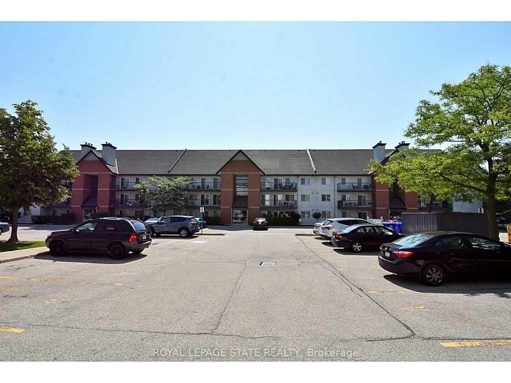 1450 Glen Abbey Gate 821, Oakville