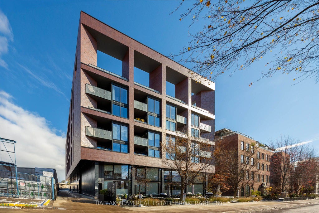 383 Sorauren Avenue 614, Toronto W01