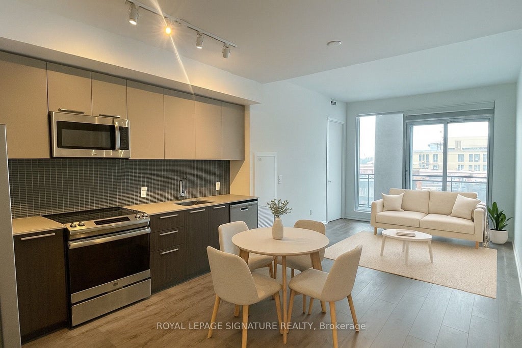 4208 Dundas Street W 602, Toronto W08