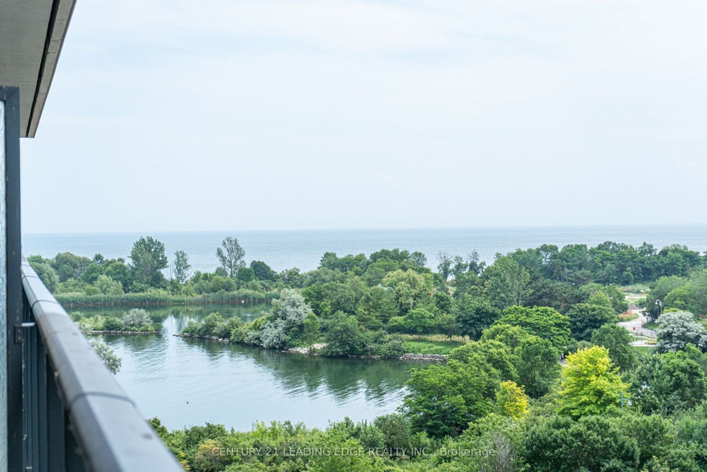 59 Annie Craig Drive 707, Toronto W06